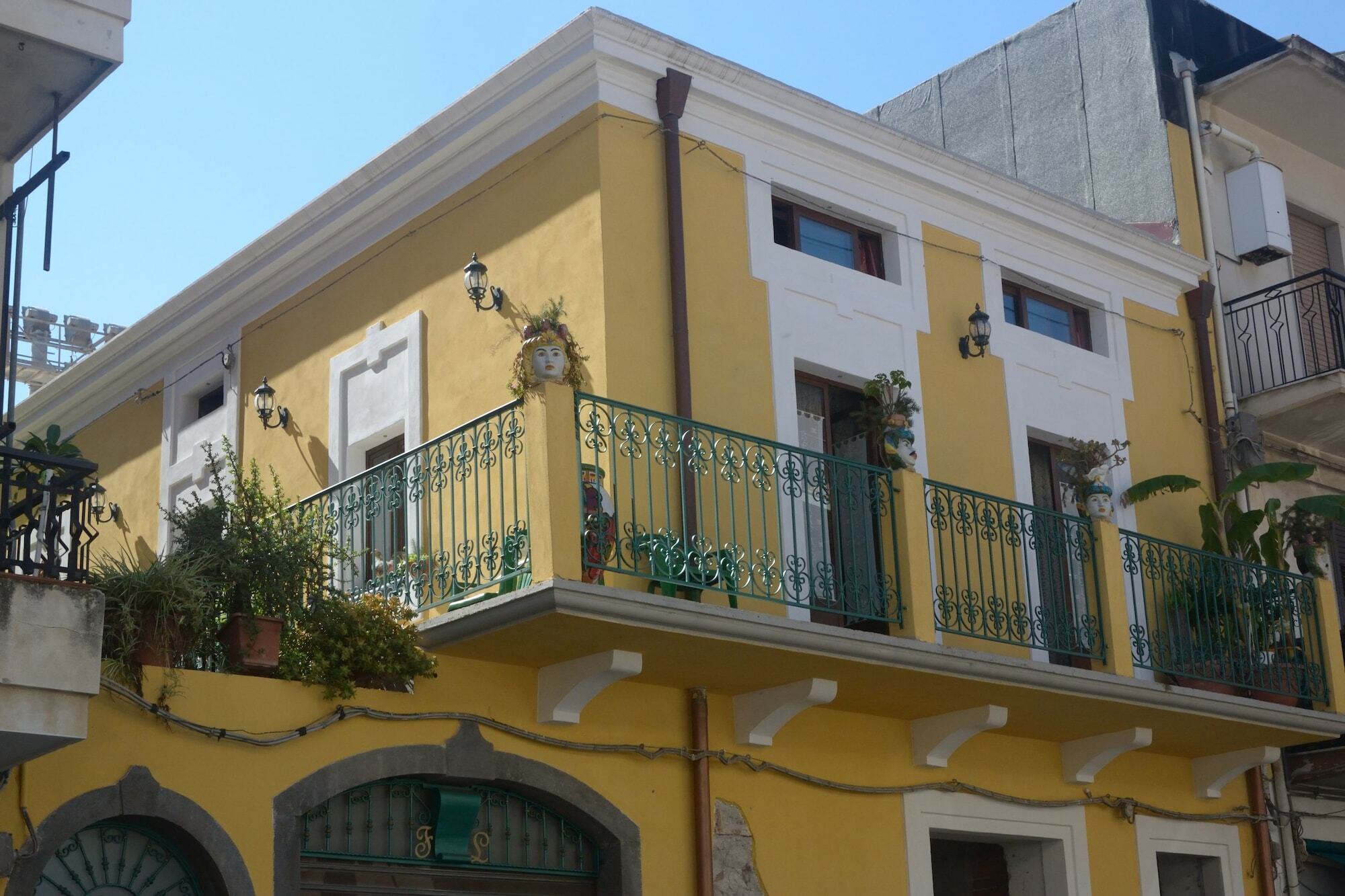 Villa Felice Giardini Naxos Exteriör bild
